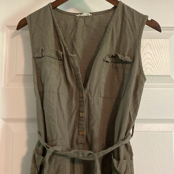 The Shanty Corporation Linen Jumpsuit - Picture 2 of 5